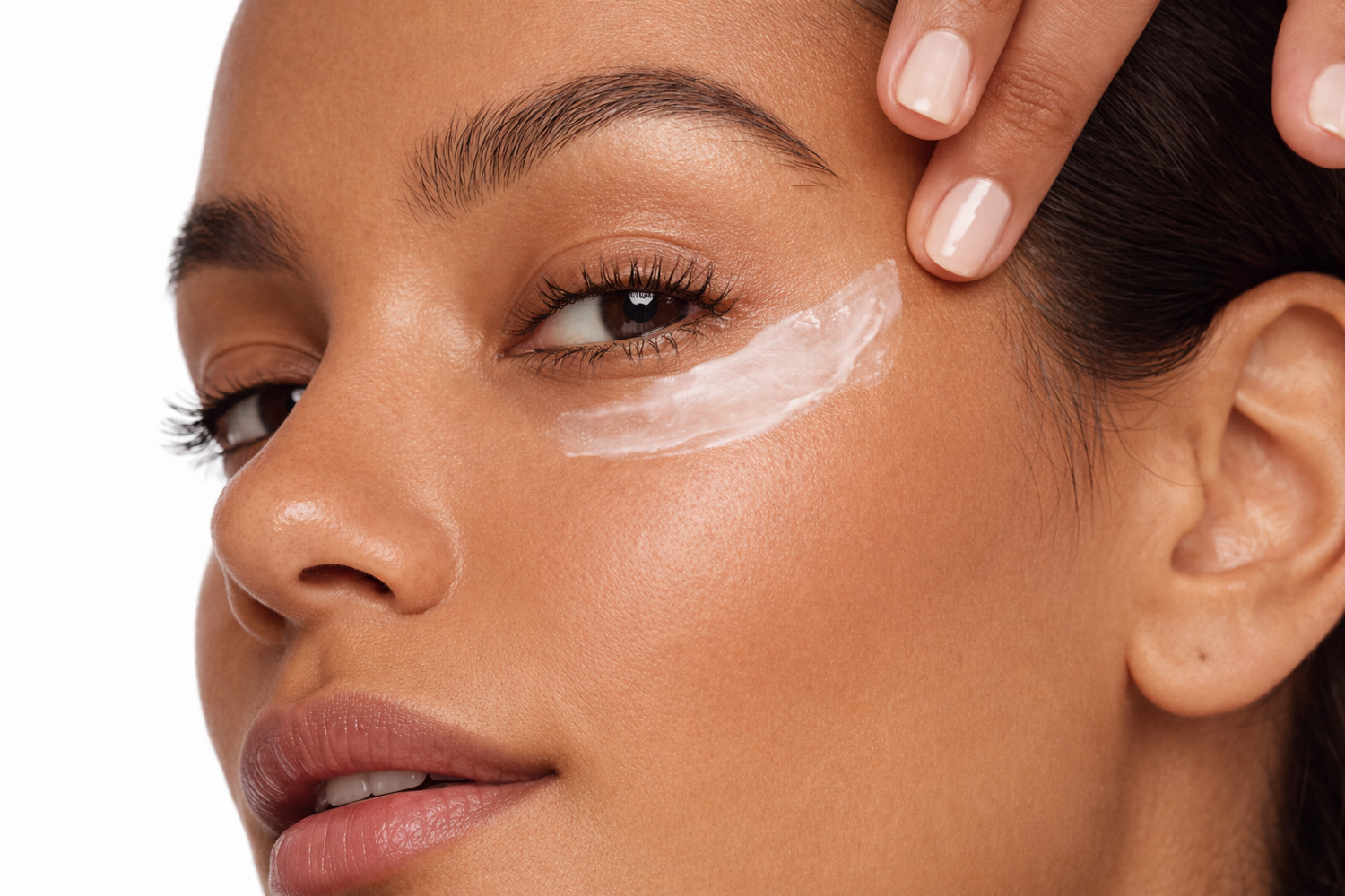 Why the Eye Area Needs Different Ingredients Than the Face